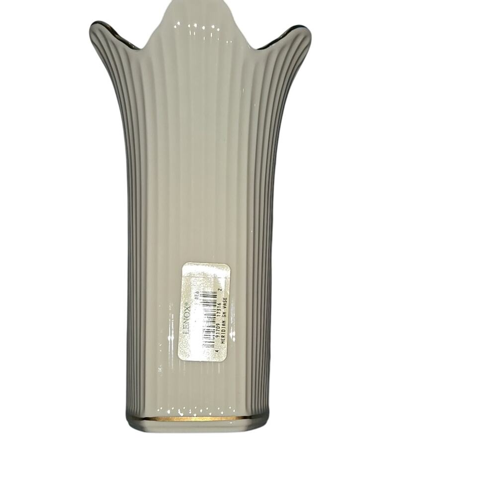 Lenox Meridian White & Gold Vase | Elegant Design | Like New - Picture 3 of 6
